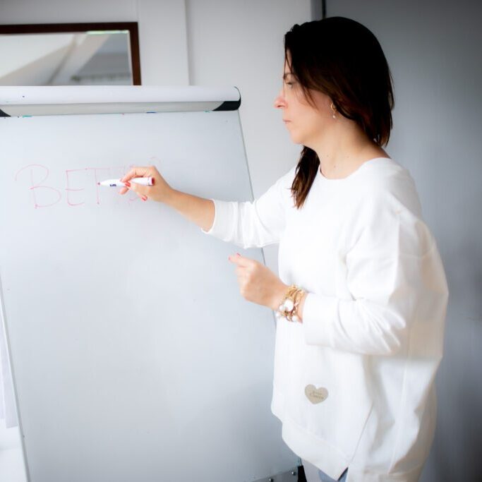 kreatywne warsztaty językowe dla szk&oacute;ł